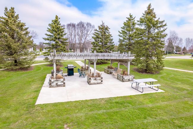 8 - 3672 Oxford Ct, Condo with 3 bedrooms, 3 bathrooms and null parking in Hudsonville MI | Image 34