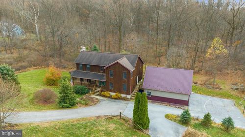 28 High View Ln, MERTZTOWN, PA, 19539-9727 | Card Image