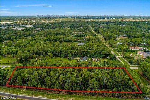 620 Soll St, NAPLES, FL, 34109 | Card Image