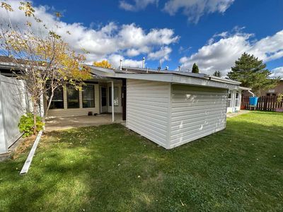 5103 46 Ave, Home with 1 bedrooms, 1 bathrooms and 2 parking in Ponoka AB | Image 2