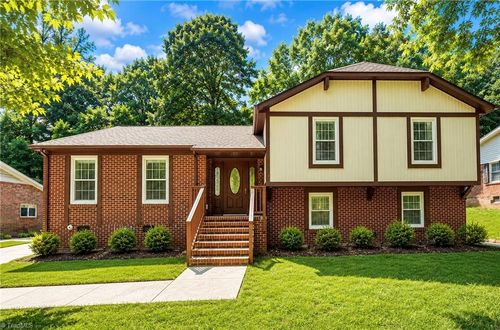 515 Miltwood Dr, Greensboro, NC, 27455-2709 | Card Image