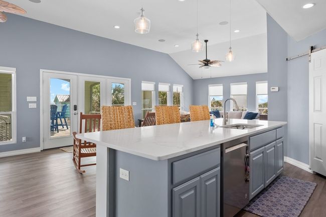 1819 Bay Shore Dr, House other with 3 bedrooms, 3 bathrooms and null parking in Rockport TX | Image 12
