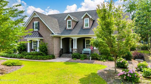 202 Nottingham Ln, Morehead City, NC, 28557-8979 | Card Image