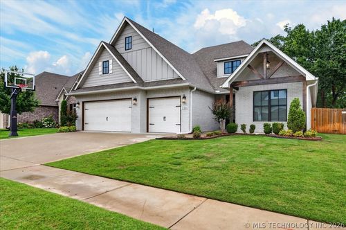 11226 Tamarack St, Jenks, OK, 74037-4369 | Card Image