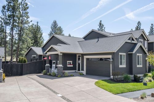 60415 Hedgewood Ln, Bend, OR, 97702-9382 | Card Image