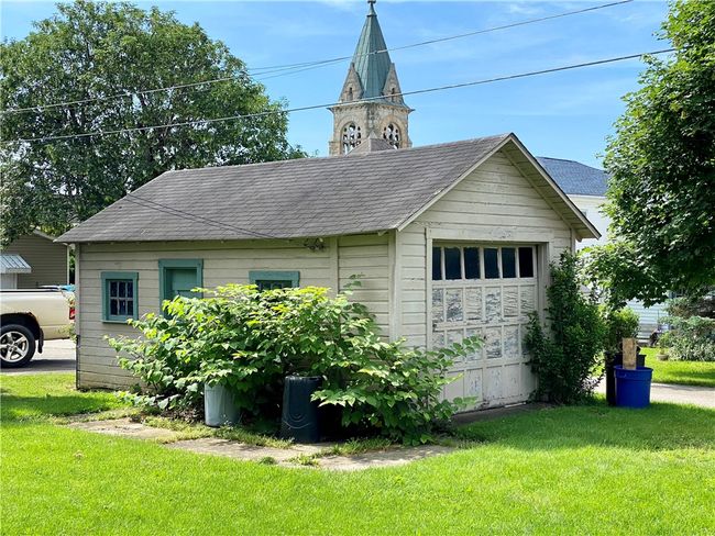 611 Loucks Ave, House other with 4 bedrooms, 2 bathrooms and 1 parking in Scottdale PA | Image 6
