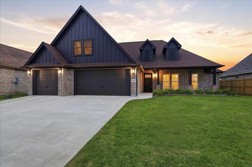 9205 Chicory St, Beaumont, TX, 77713-1100 | Card Image