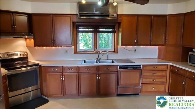 7367 Leisure Ct, House other with 3 bedrooms, 1 bathrooms and null parking in Orefield PA | Image 11