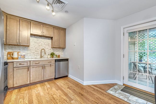APT-113 - 140 Lincoln Rd, Condo with 1 bedrooms, 1 bathrooms and 2 parking in Lincoln MA | Image 6