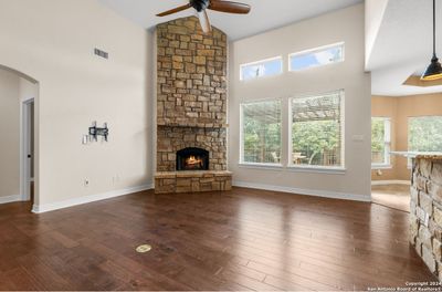 5402 Tulip Bnd, House other with 4 bedrooms, 3 bathrooms and null parking in San Antonio TX | Image 3