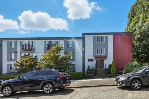apt-101-3661 Phinney Ave N, Seattle, WA, 98103-8535 | Card Image