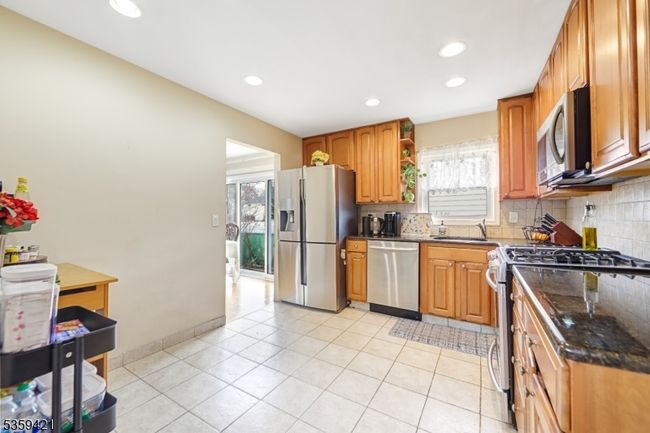 167 Rolling Hills Rd, House other with 5 bedrooms, 3 bathrooms and null parking in Clifton NJ | Image 7