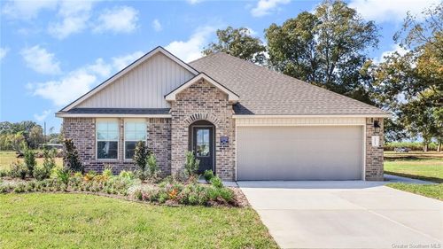 8105 Kelsey Lane, Iowa, LA, 70607 | Card Image