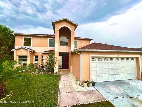 672 Sterling Dr, Kissimmee, FL, 34758-3600 | Card Image