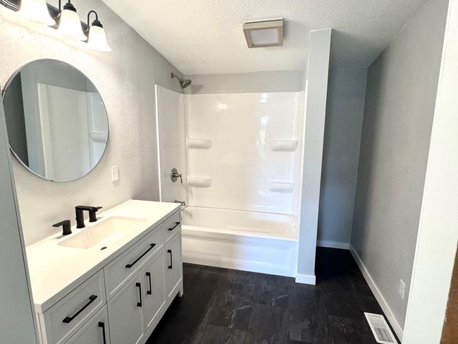 9959 42.jpg | Image 11