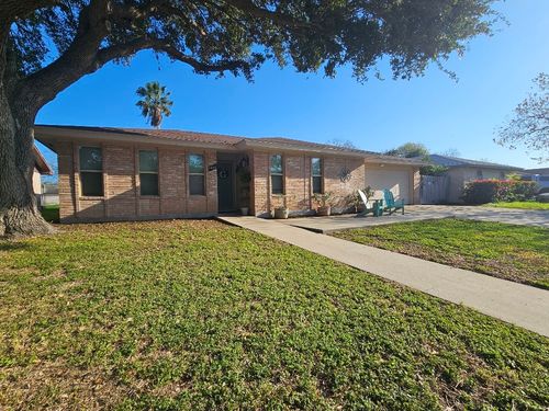 1806 Volga Dr, Corpus Christi, TX, 78412-5020 | Card Image