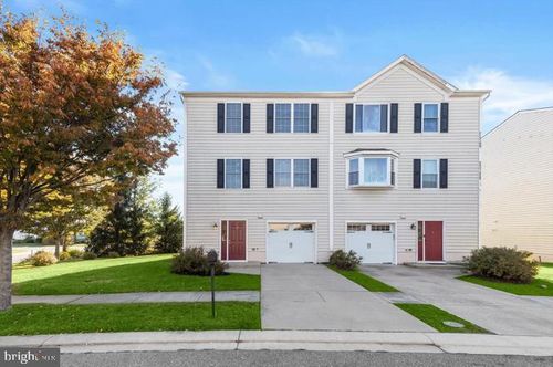 1 Karendale Ct, Windsor Mill, MD, 21244-2001 | Card Image