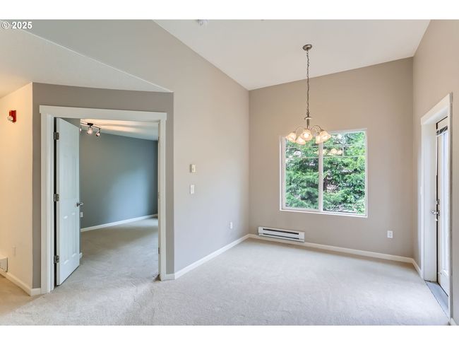204 - 14700 Sw Sandhill Loop, Condo with 2 bedrooms, 2 bathrooms and 1 parking in Beaverton OR | Image 12