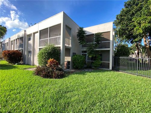 213-8506 Old Country Mnr, Davie, FL, 33328-2911 | Card Image