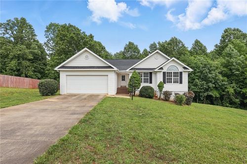 199 Rocky Shoals Trl, Mount Airy, GA, 30563-3670 | Card Image