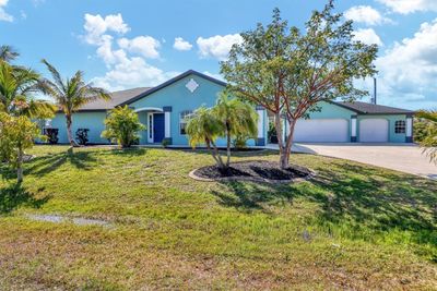 10459 Alexandria Avenue, House other with 5 bedrooms, 3 bathrooms and null parking in Englewood FL | Image 2