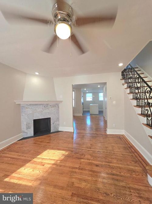 2112 N 57th St, PHILADELPHIA, PA, 19131-3033 | Card Image