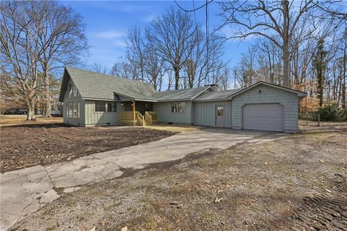 1804 Edgewood Dr, Elizabeth City, NC, 27909-6618 | Card Image