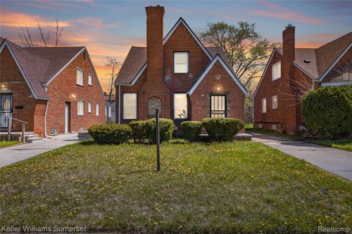 18642 Tracey Street, Detroit, MI, 48235 | Card Image