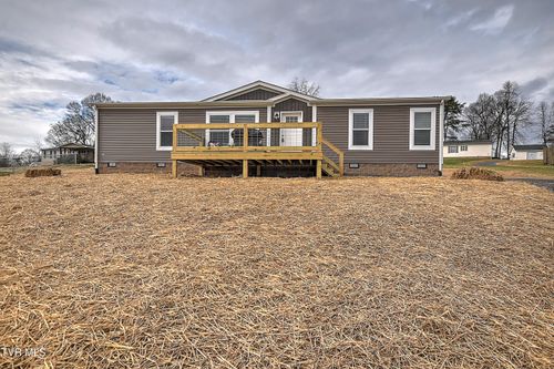 4100 Weaver Pike, Bluff City, TN, 37618-2031 | Card Image