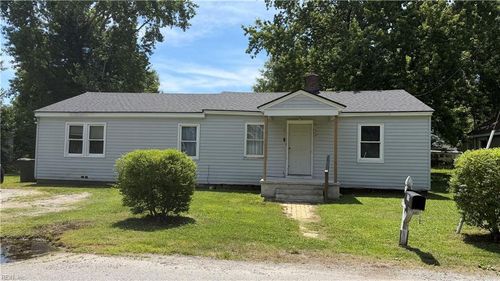 1005 Railroad Ave, Franklin, VA, 23851-2113 | Card Image