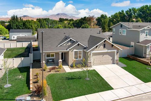 2678 Landmark St, Emmett, ID, 83617-3733 | Card Image