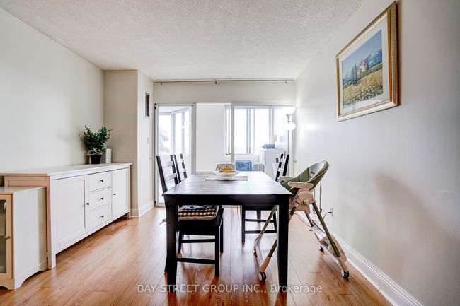 202 - 80 Alton Towers Cir, Condo with 2 bedrooms, 2 bathrooms and 1 parking in Scarborough ON | Image 8