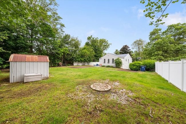 6 Karen Ave, House other with 3 bedrooms, 2 bathrooms and 3 parking in Medway MA | Image 28