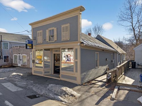 2-177 Main St, Newmarket, NH, 03857-2021 | Card Image