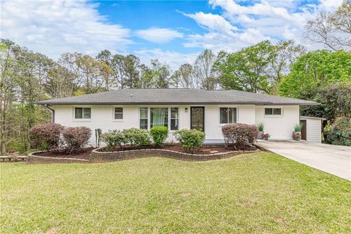 2396 Elmwood Cir Se, Atlanta, GA, 30339-8904 | Card Image