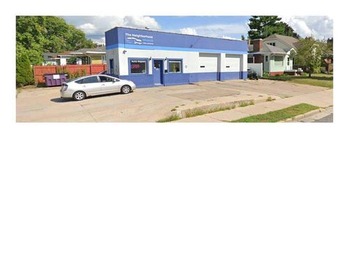 2042 George Street, La Crosse, WI, 54603 | Card Image