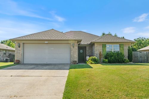 1455 Maddox Dr, Conway, AR, 72032-8625 | Card Image