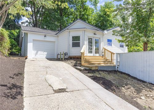 108 Lewis Dr, Penn Hills, PA, 15235-4601 | Card Image