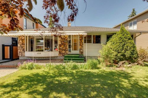 1219 Renfrew Dr Ne, Calgary, AB, T2E5J3 | Card Image