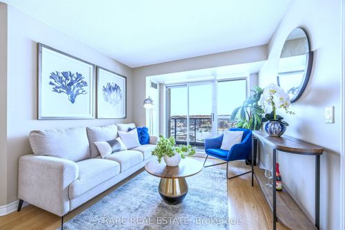 506-15 N Park Rd, Vaughan, ON, L4J0A1 | Card Image