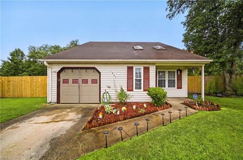 1647 High Plains Dr, Virginia Beach, VA, 23464-8508 | Card Image