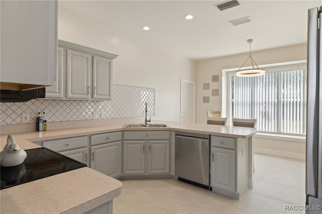 4731 Crestline Dr, House other with 3 bedrooms, 2 bathrooms and 2 parking in Beverly Hills FL | Image 18