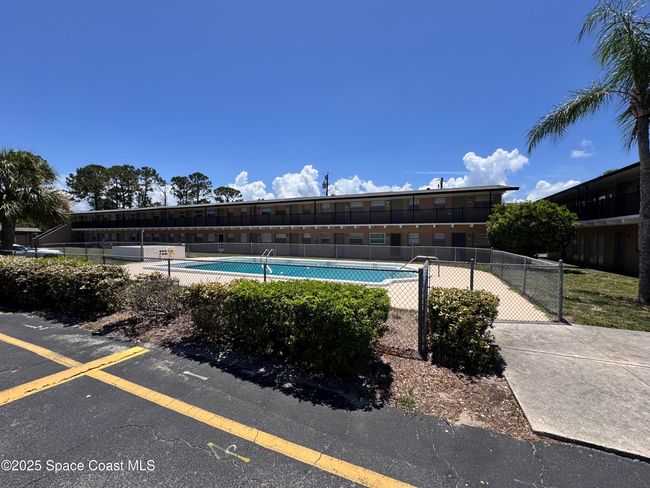 102 - 1715 Dixon Blvd, Condo with 2 bedrooms, 1 bathrooms and null parking in Cocoa FL | Image 5