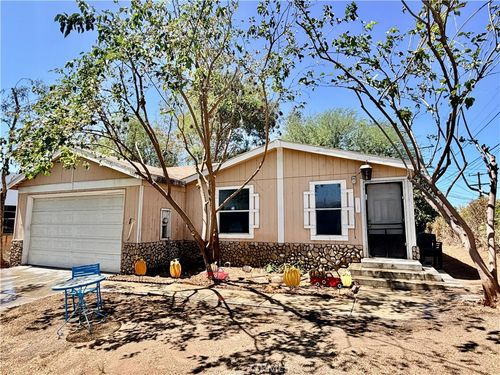 3067 Carl St, Riverside, CA, 92507-3467 | Card Image