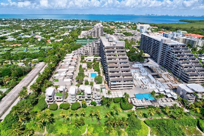 APT-200 - 201 Crandon Blvd, Condo with 3 bedrooms, 3 bathrooms and null parking in Key Biscayne FL | Image 21