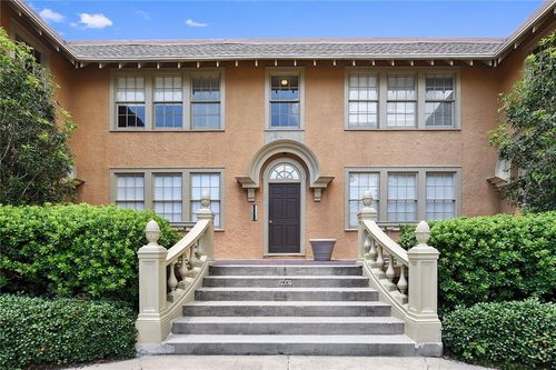 apt-e-5607 Prytania St, New Orleans, LA, 70115-4271 | Card Image