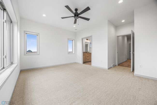 Primary Bedroom | Image 19
