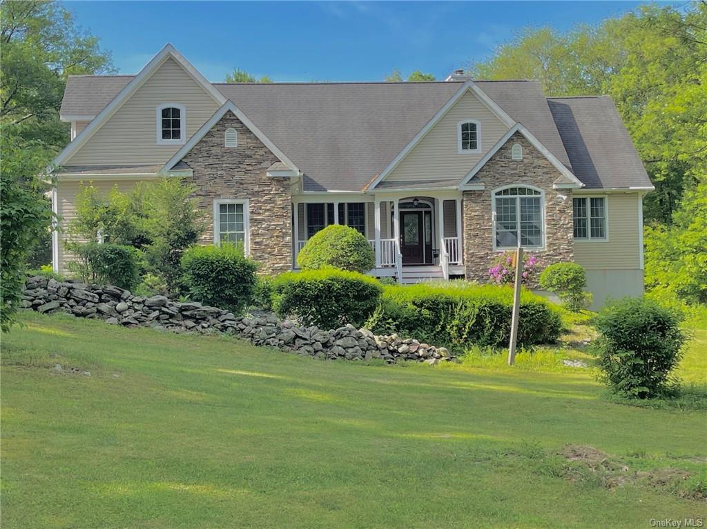 Cider Mill Ct, Pleasant Valley, NY 12569