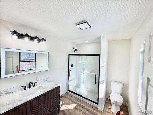 24245 Trolley Ln, Saint Robert, MO, 65584-3223 | Card Image