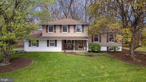 679 Devonshire Dr, State College, PA, 16803-3203 | Card Image